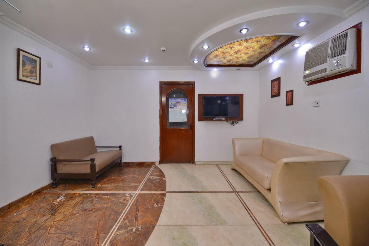 Hotel Kabeer New Delhi @ New Delhi Railway Station Bagian luar foto