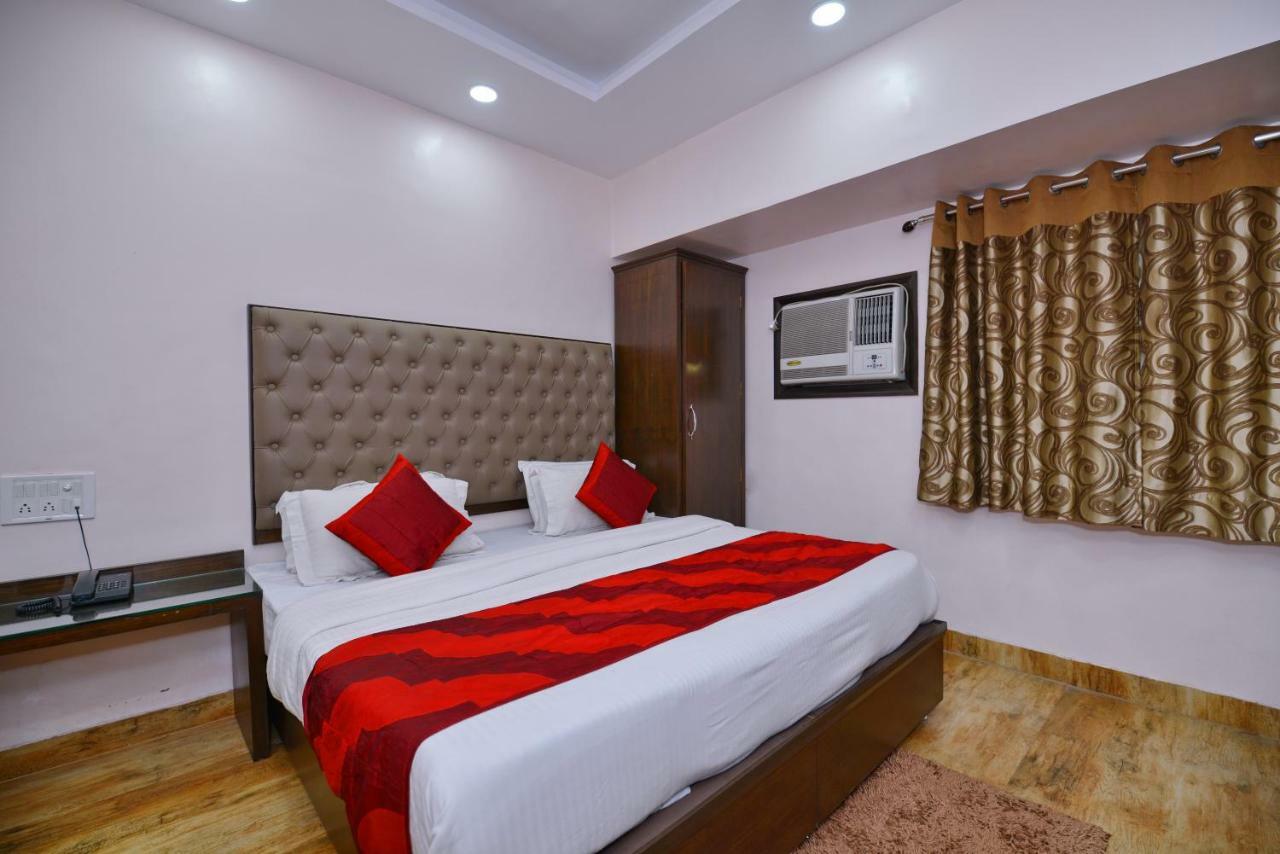 Hotel Kabeer New Delhi @ New Delhi Railway Station Bagian luar foto