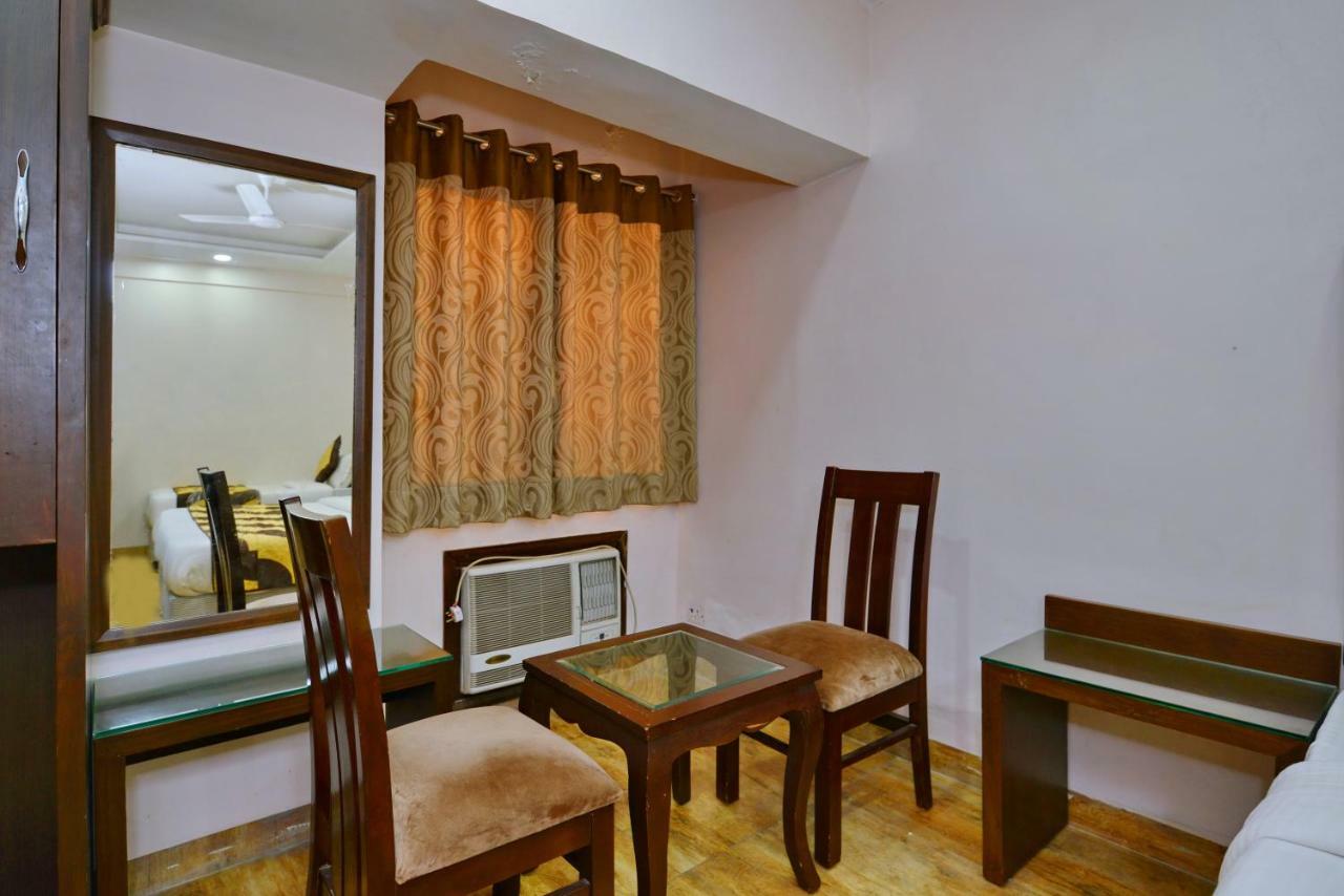 Hotel Kabeer New Delhi @ New Delhi Railway Station Bagian luar foto