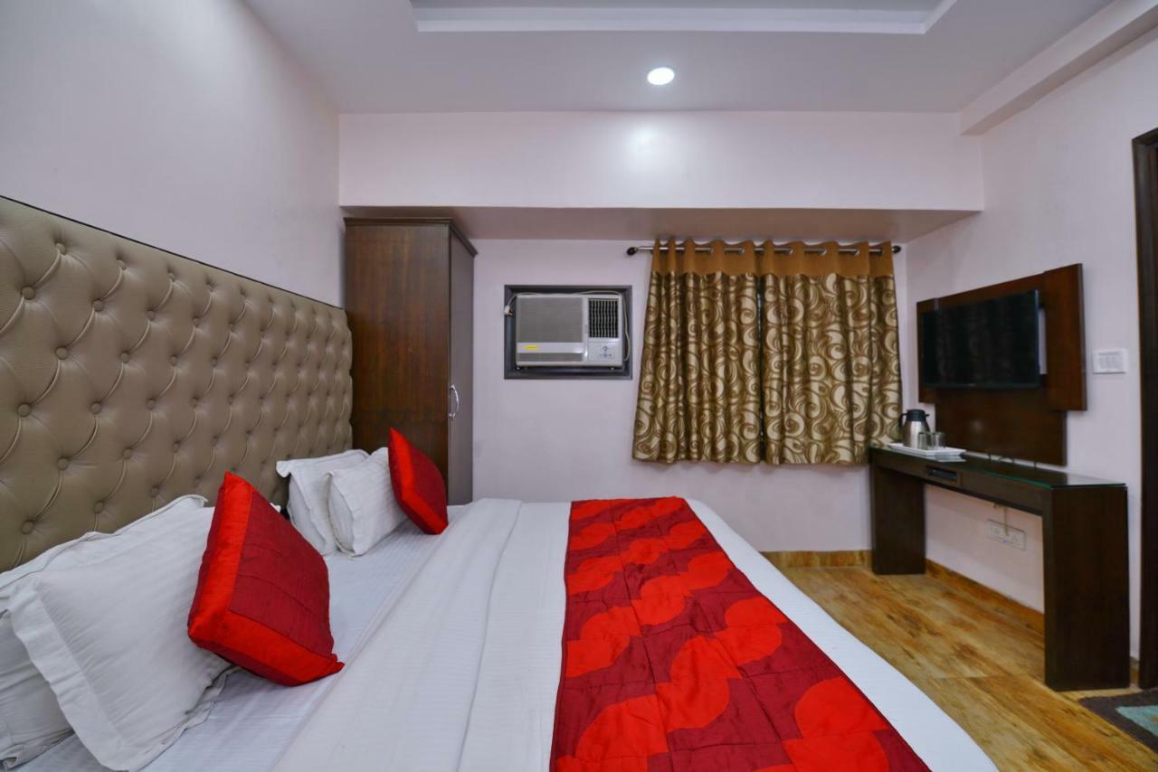 Hotel Kabeer New Delhi @ New Delhi Railway Station Bagian luar foto